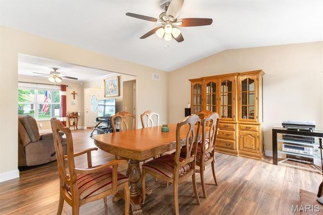 1308 Cave Springs Estate Drive, St Peters, MO 63376