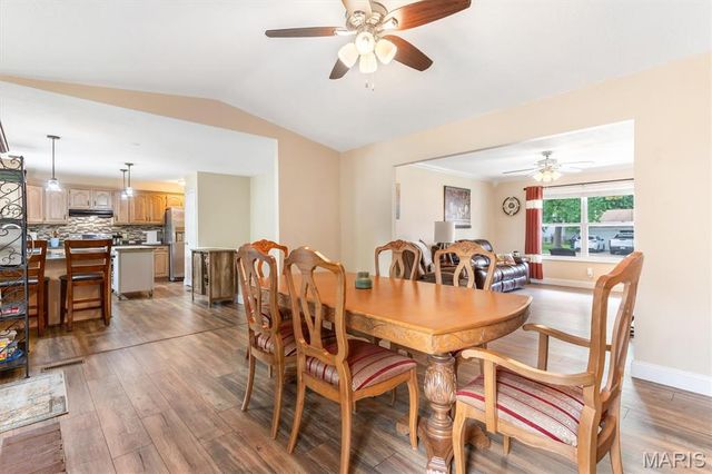 1308 Cave Springs Estate Drive, St Peters, MO 63376
