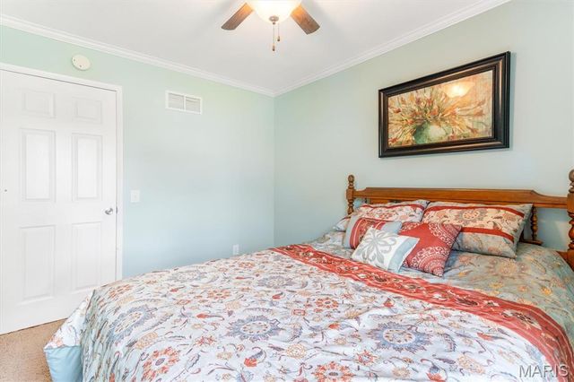 1308 Cave Springs Estate Drive, St Peters, MO 63376