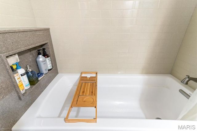 1308 Cave Springs Estate Drive, St Peters, MO 63376