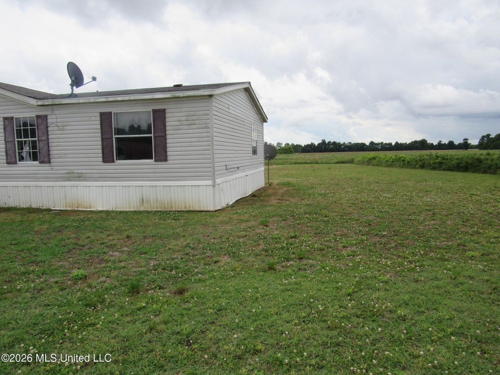 1628 400, Dundee, MS 38626 — photo 2