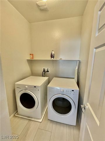 173 Elexese Court, Las Vegas, NV 89183