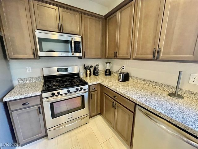 173 Elexese Court, Las Vegas, NV 89183