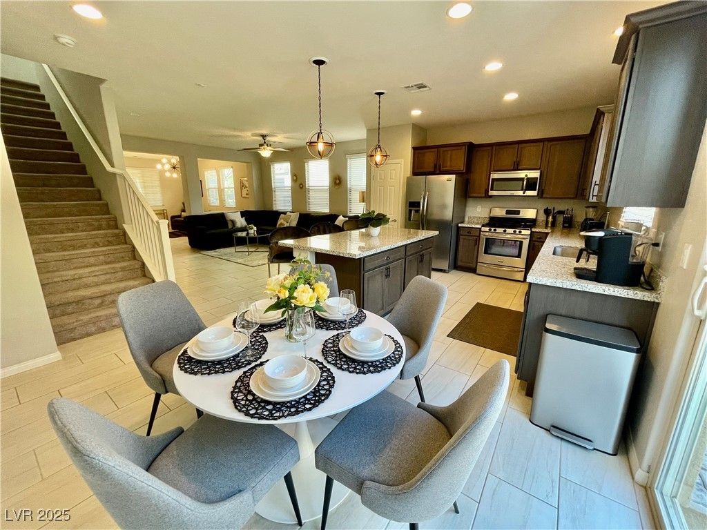 173 Elexese Court, Las Vegas, NV 89183