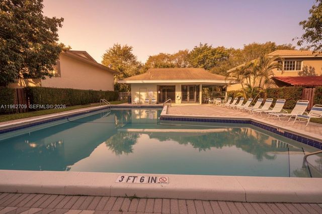 61 NW 110th Ave, Plantation, FL 33324