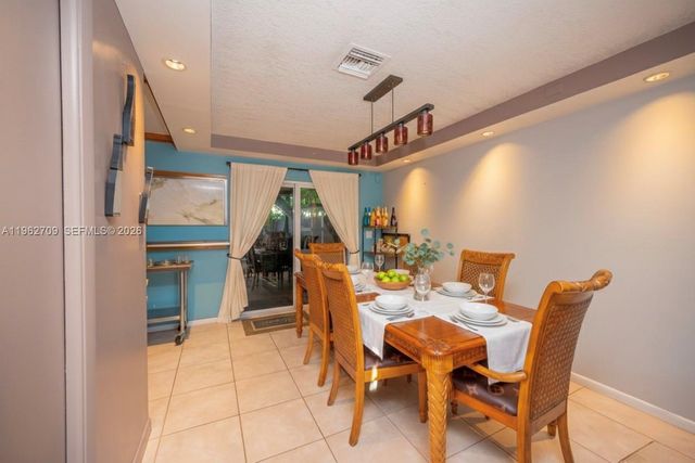 61 NW 110th Ave, Plantation, FL 33324