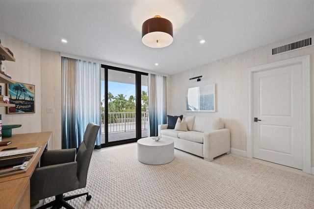 2770 S Ocean Boulevard 203n, Palm Beach, FL 33480