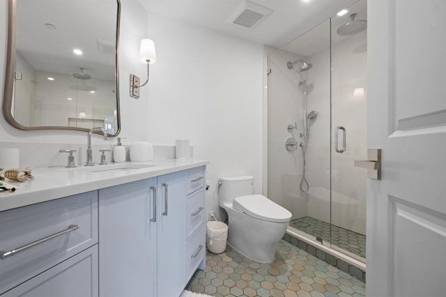 2770 S Ocean Boulevard 203n, Palm Beach, FL 33480