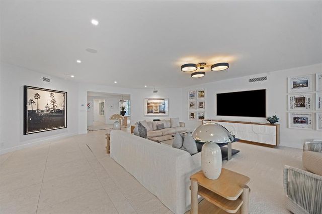 2770 S Ocean Boulevard 203n, Palm Beach, FL 33480