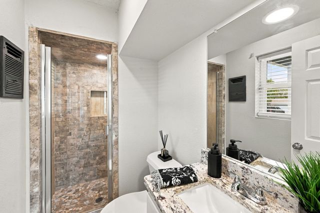 1404 Hillside Drive, Midlothian, TX 76065
