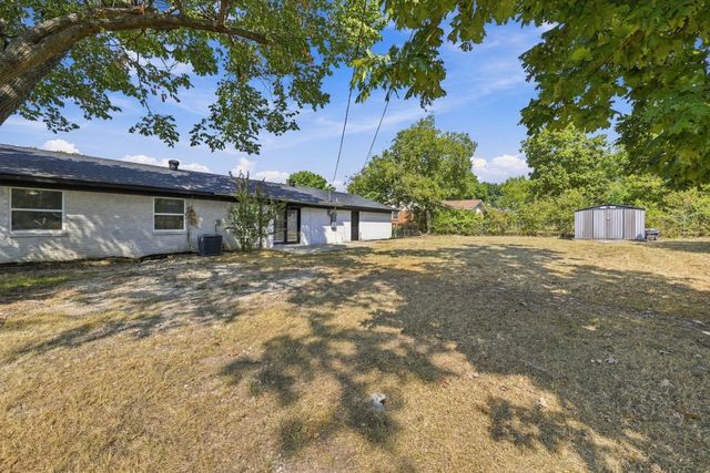 1404 Hillside Drive, Midlothian, TX 76065