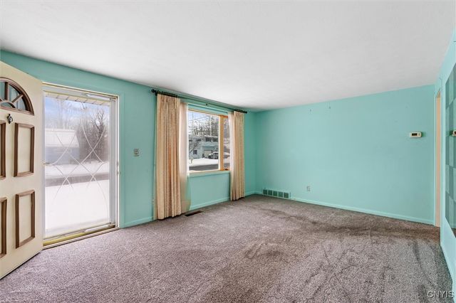 127 Savaria Drive, Geddes, NY 13209