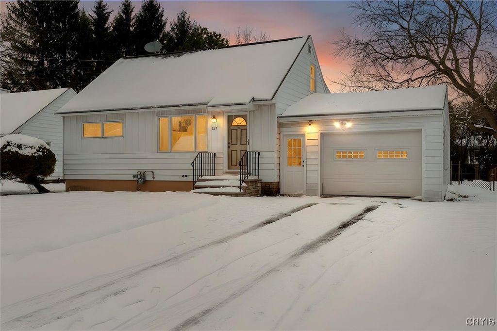 127 Savaria Drive, Geddes, NY 13209