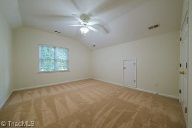 5536 Reynolda Road, Winston-salem, NC 27106