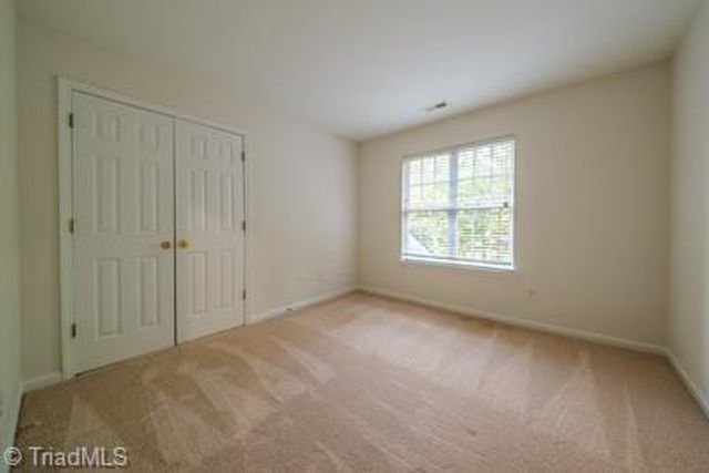 5536 Reynolda Road, Winston-salem, NC 27106