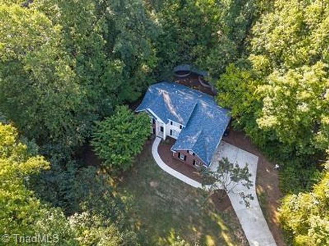 5536 Reynolda Road, Winston-salem, NC 27106