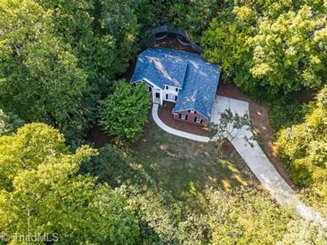 5536 Reynolda Road, Winston-salem, NC 27106