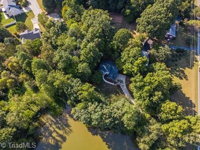 5536 Reynolda Road, Winston-salem, NC 27106