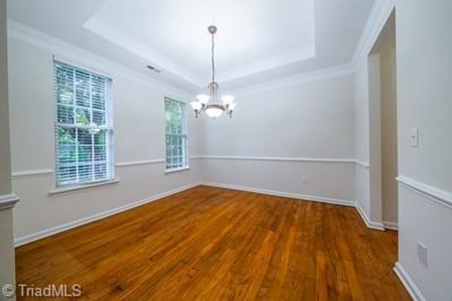 5536 Reynolda Road, Winston-salem, NC 27106