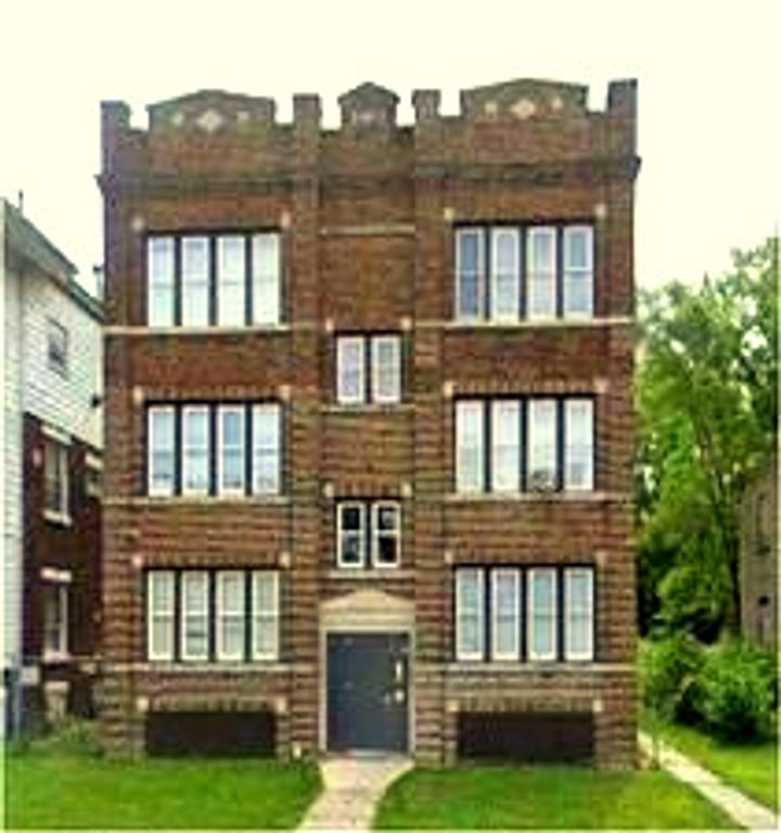 15633 Lexington Avenue, Harvey, IL 60426