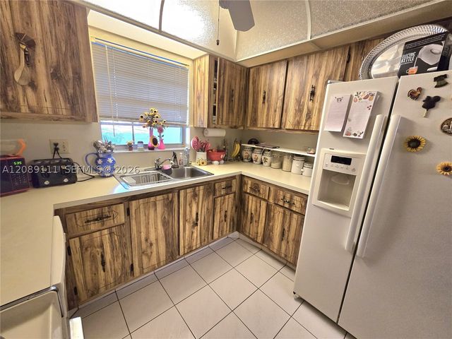 5162 Lakefront Blvd D, Delray Beach, FL 33484