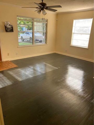 6406 Schiller Street, Houston, TX 77055