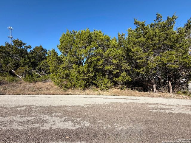 545-561 Lake Park Loop, Canyon Lake, TX 78133