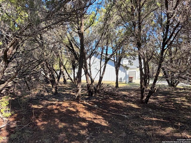 545-561 Lake Park Loop, Canyon Lake, TX 78133