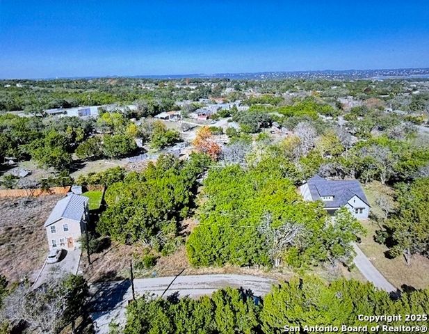 545-561 Lake Park Loop, Canyon Lake, TX 78133