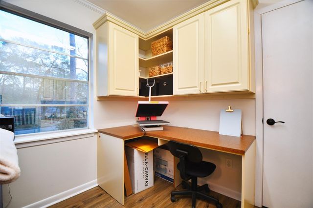 2019 N Thompson Street, Conroe, TX 77301