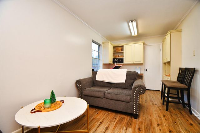 2019 N Thompson Street, Conroe, TX 77301