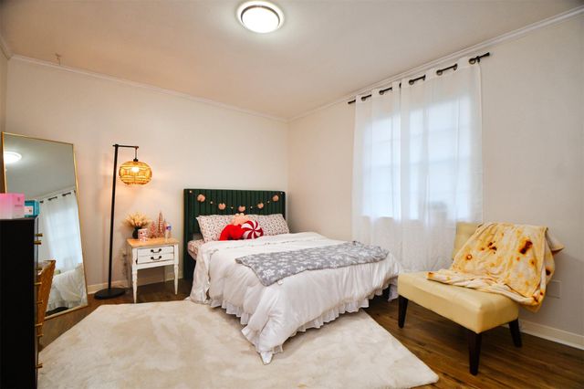 2019 N Thompson Street, Conroe, TX 77301