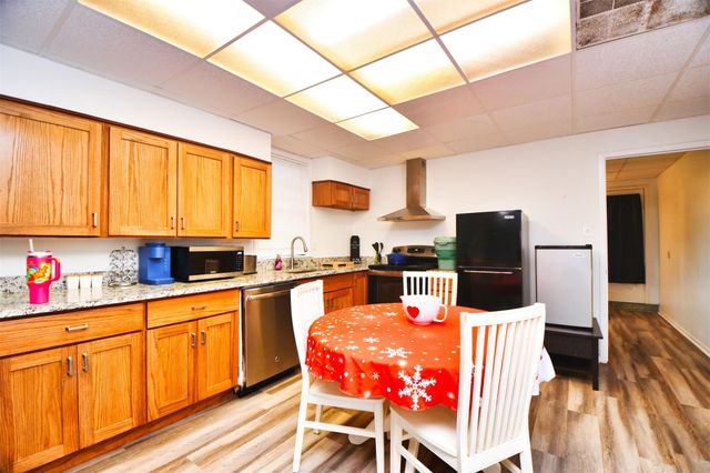 2019 N Thompson Street, Conroe, TX 77301