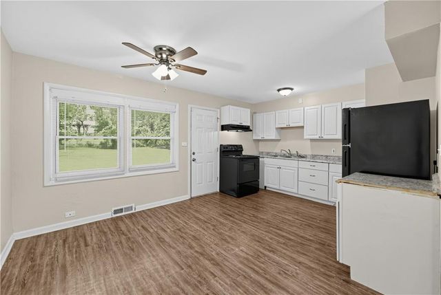7310 Ruskin Way, Kansas City, MO 64134