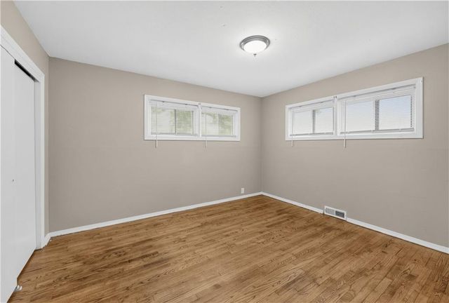 7310 Ruskin Way, Kansas City, MO 64134