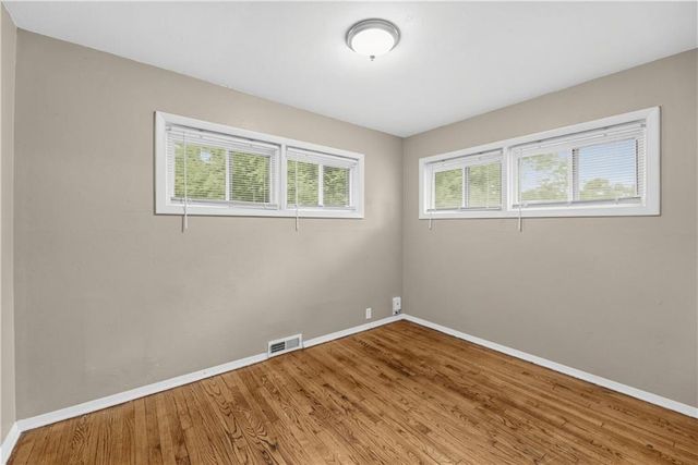 7310 Ruskin Way, Kansas City, MO 64134
