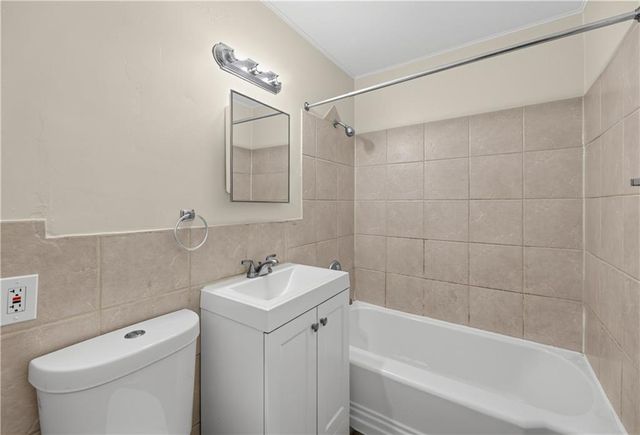7310 Ruskin Way, Kansas City, MO 64134