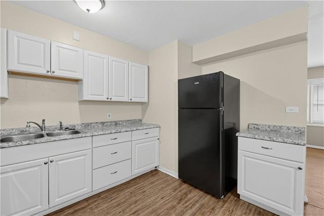 7310 Ruskin Way, Kansas City, MO 64134
