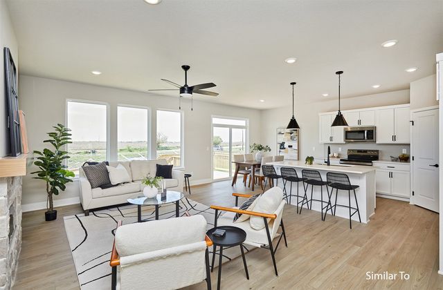 8141 Buckley Street, Johnston, IA 50131