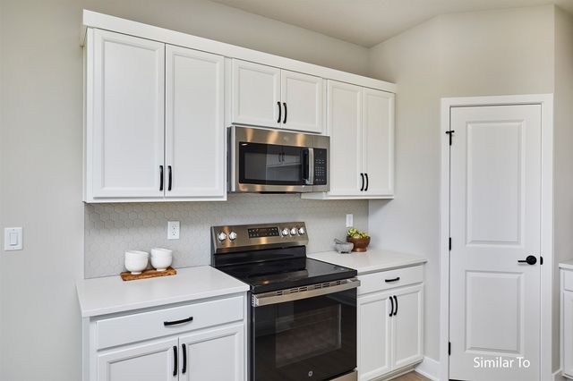 8141 Buckley Street, Johnston, IA 50131