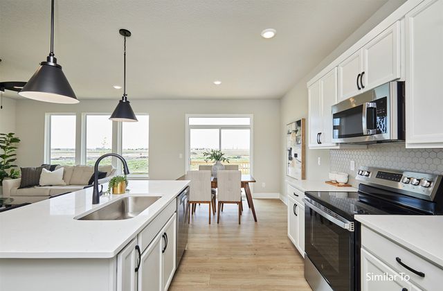 8141 Buckley Street, Johnston, IA 50131