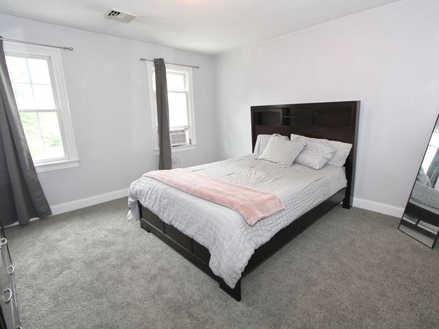 7 Chevy Chase Rd, Worcester, MA 01606
