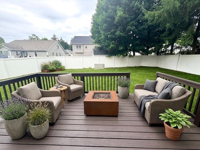 7 Chevy Chase Rd, Worcester, MA 01606