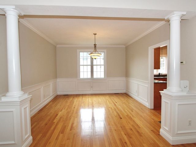 7 Chevy Chase Rd, Worcester, MA 01606