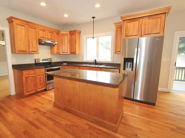 7 Chevy Chase Rd, Worcester, MA 01606