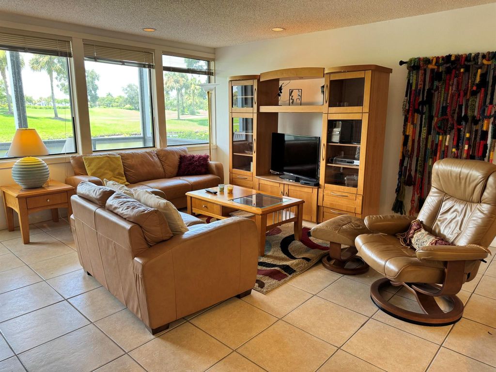 20061 Boca West Drive, Boca Raton, FL 33434