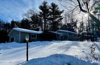 11 Wellesley Drive, Pelham, NH 03076