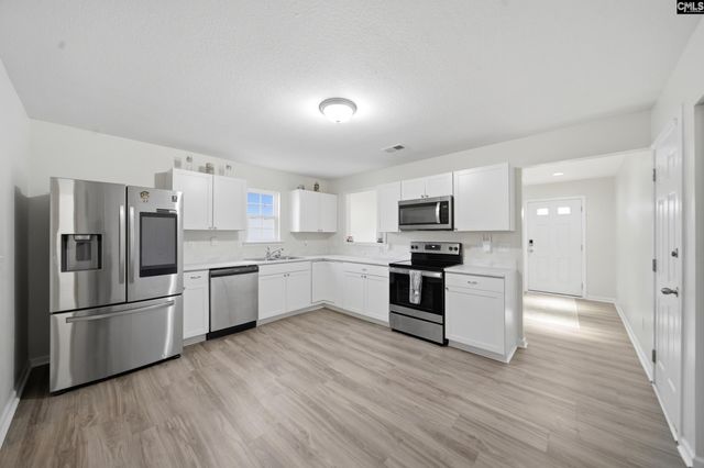 10 Aronia Court, Hopkins, SC 29061
