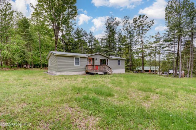 122 Hemlock Terrace, Northville, NY 12134
