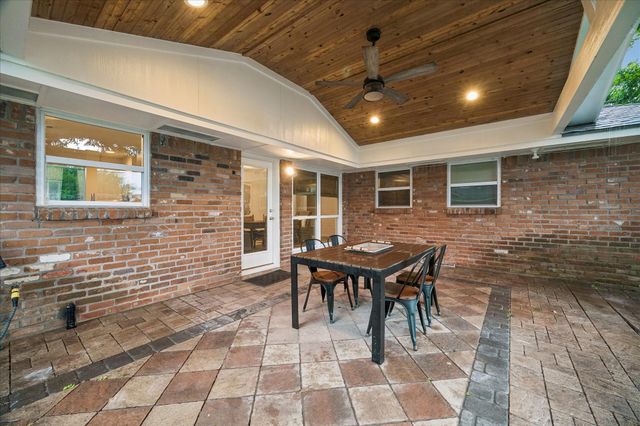 8923 Blankenship Drive, Houston, TX 77080